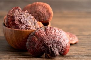Nấm linh chi đỏ có công dụng gì? Cách sử dụng an toàn